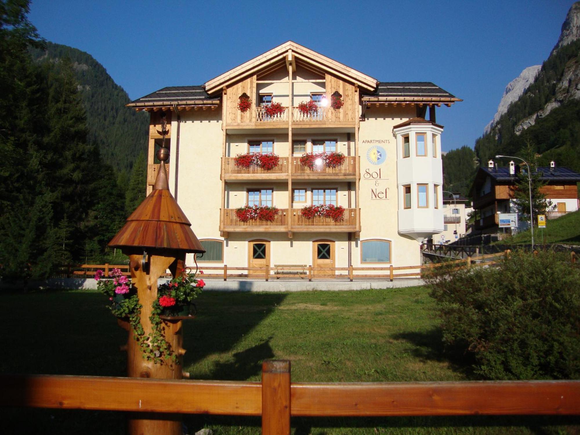 Apartments Sol E Nef Rocca Pietore Exteriör bild
