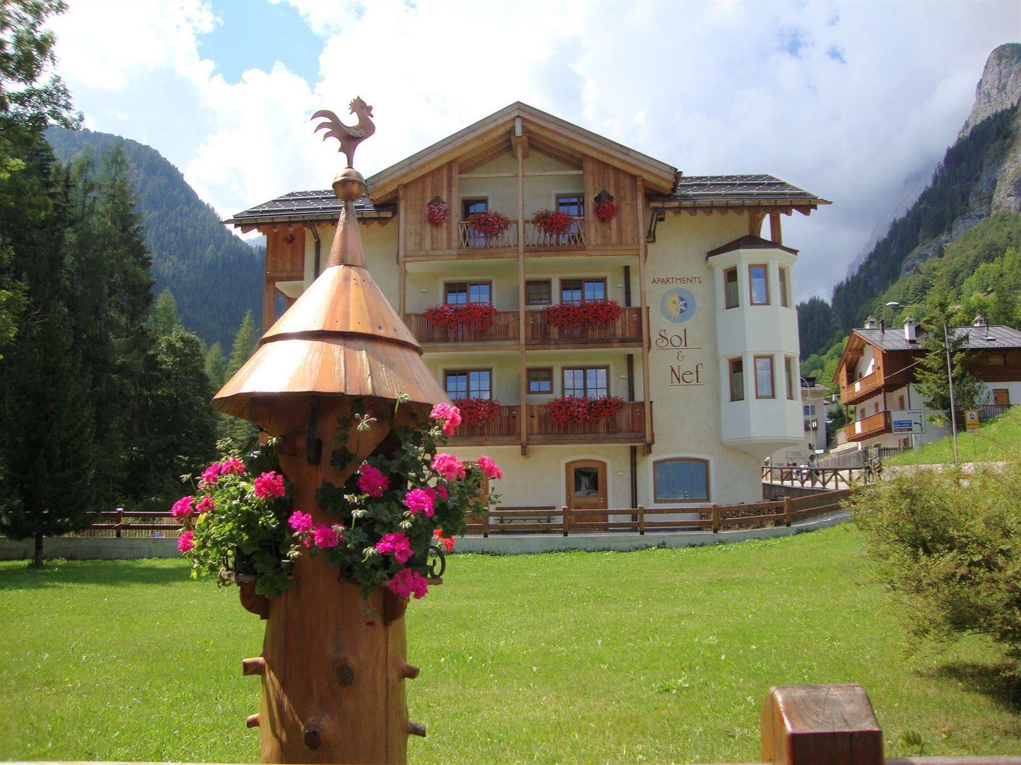 Apartments Sol E Nef Rocca Pietore Exteriör bild